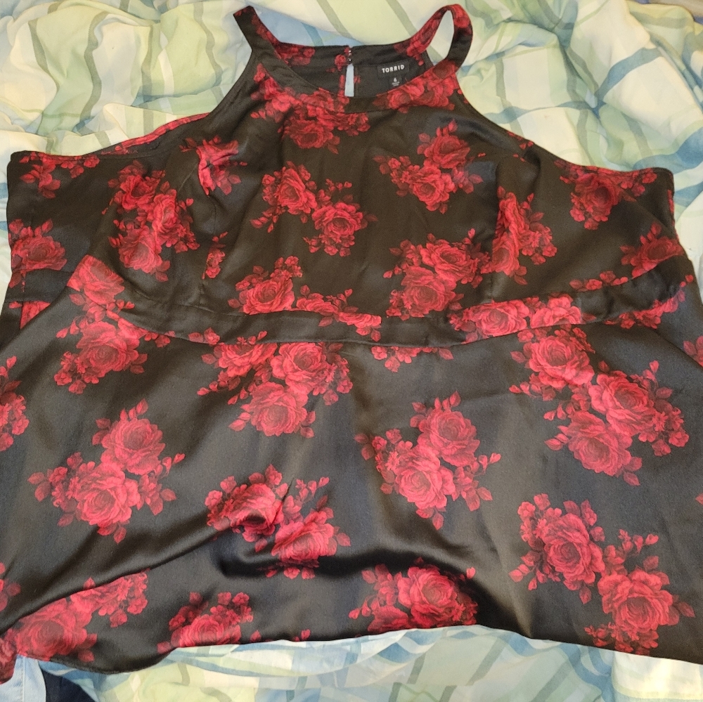 Torrid Size 6 Black and Red Floral Peplum Tank Top
